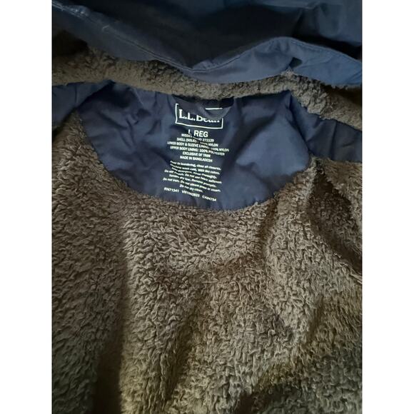 L. L. Bean long navy coat size L - Picture 3 of 4